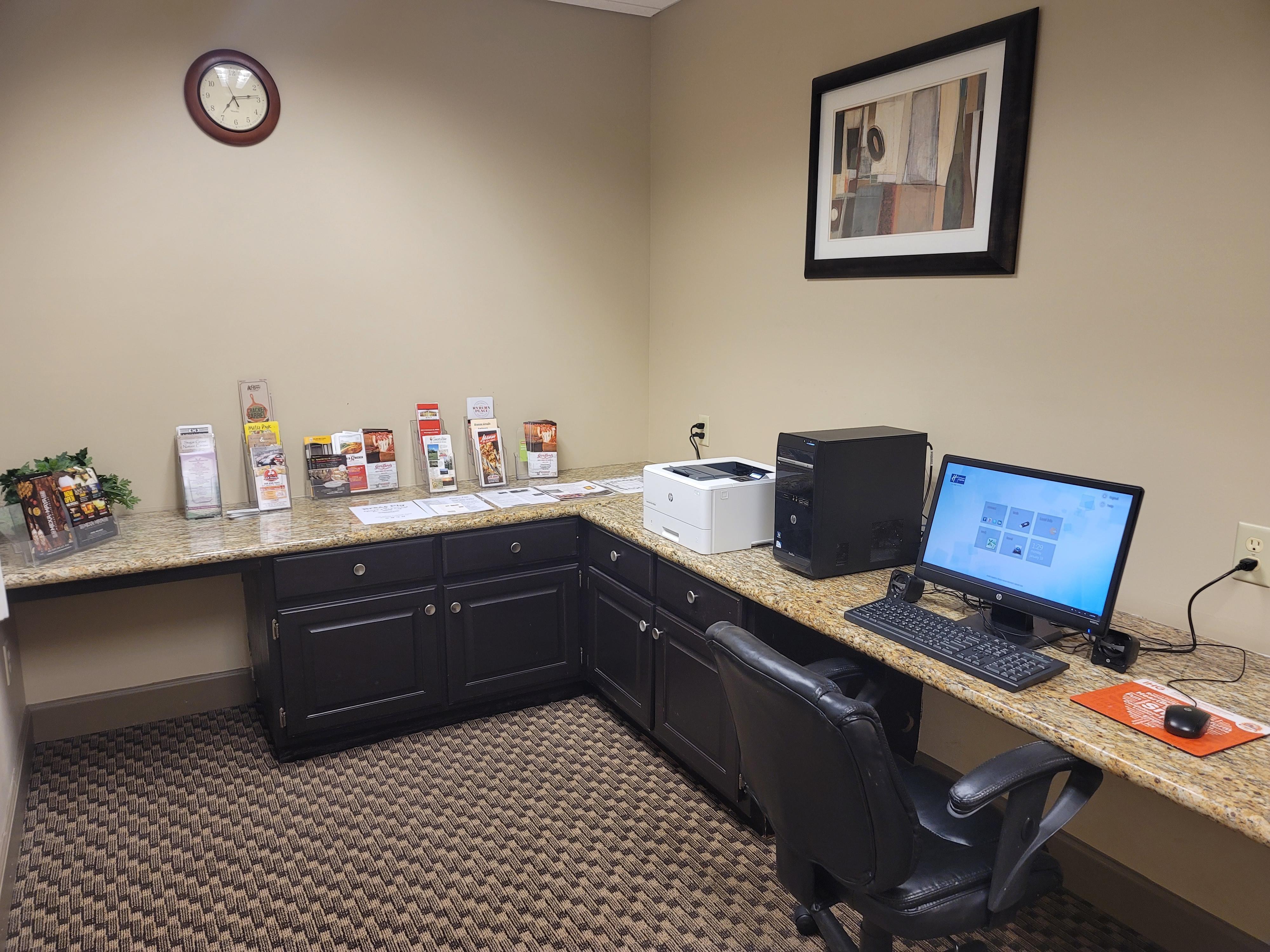 Holiday Inn Express Bloomington West By Ihg Exterior photo